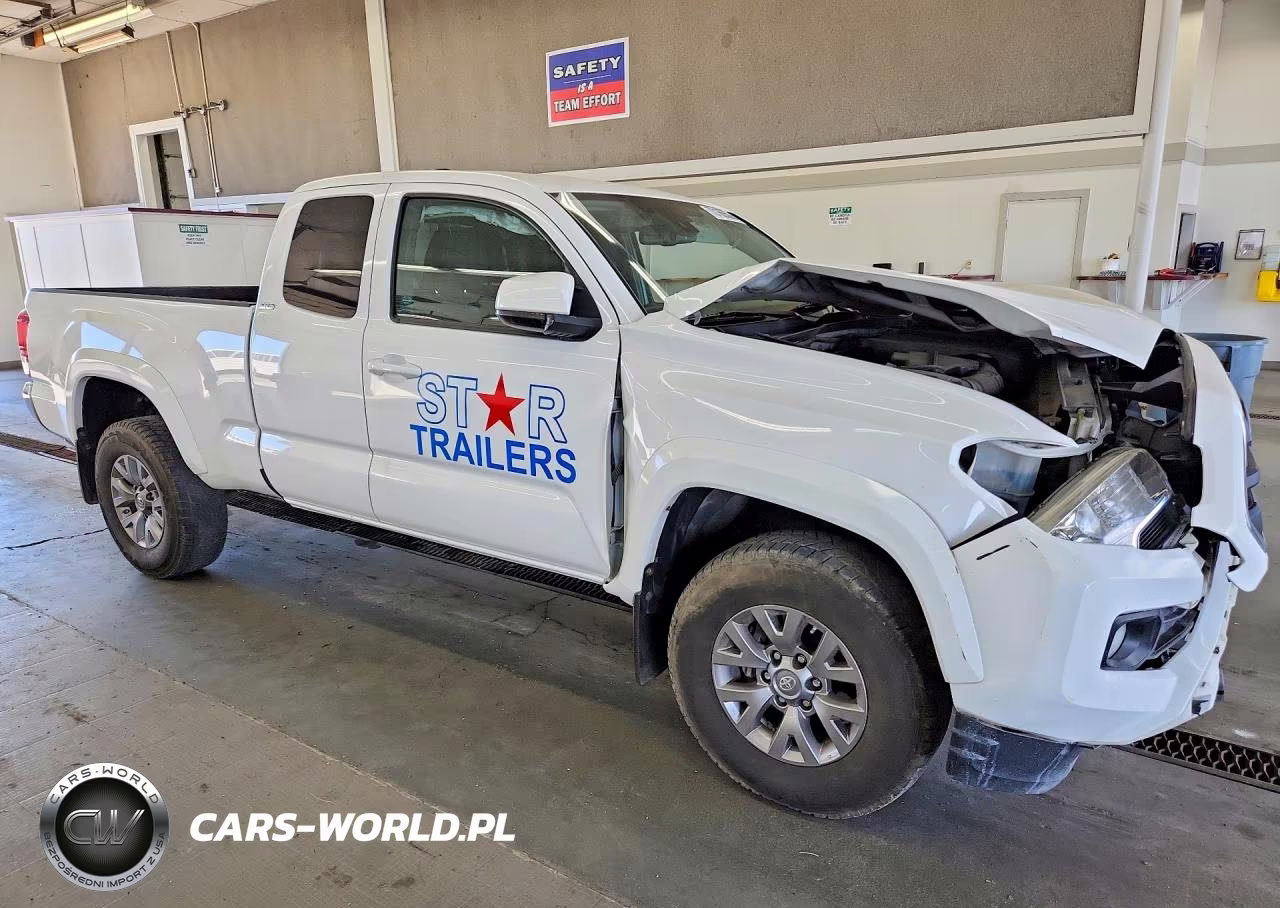 2018 Toyota Tacoma Sr5 V6 VIN:5TFSZ5AN0JX151788 - 4