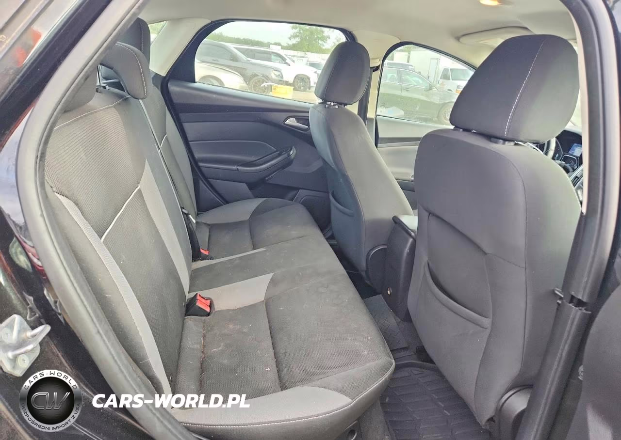2014 Ford Focus Se VIN:1FADP3F20EL226736 - 10