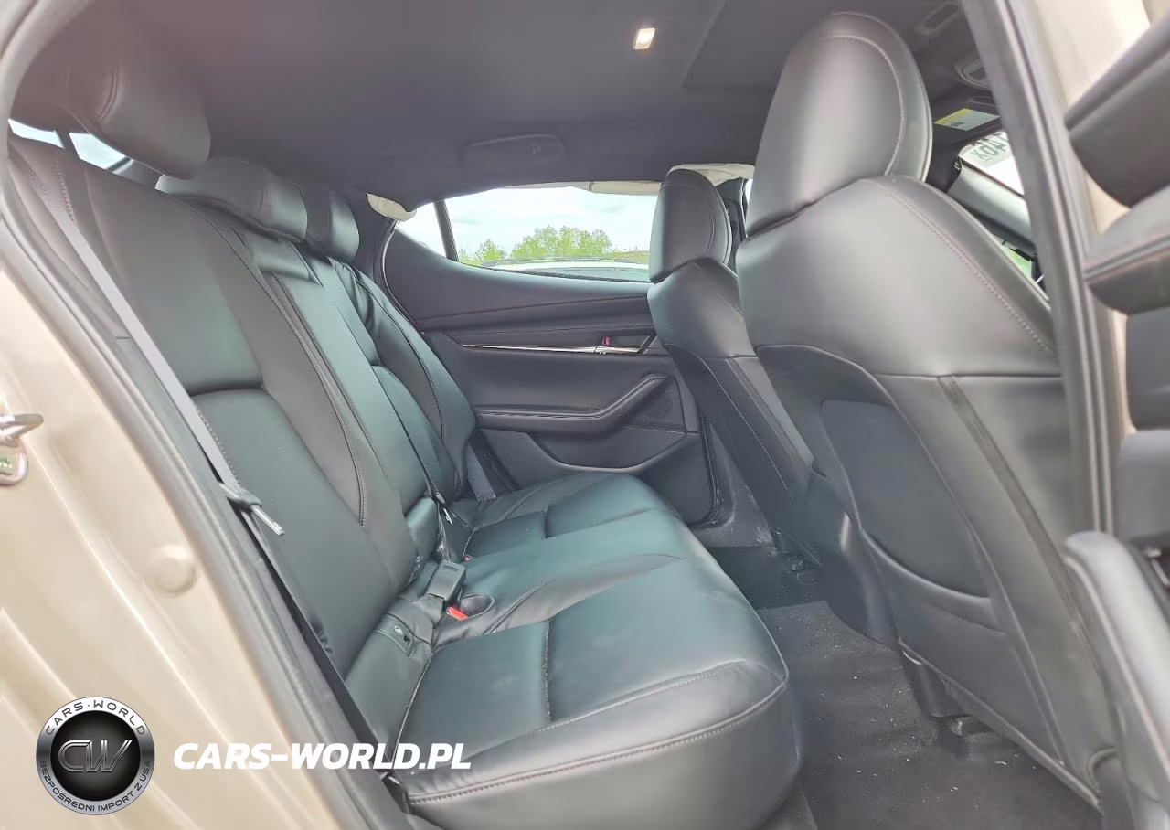 2025 Mazda 3 Preferred VIN:JM1BPALM7S1758553 - 10
