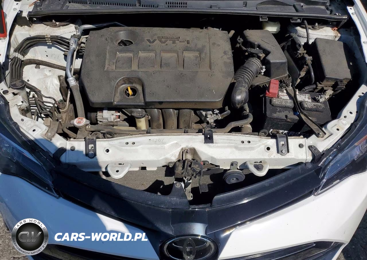 2018 Toyota Corolla Le VIN:5YFBURHE1JP826574 - 11