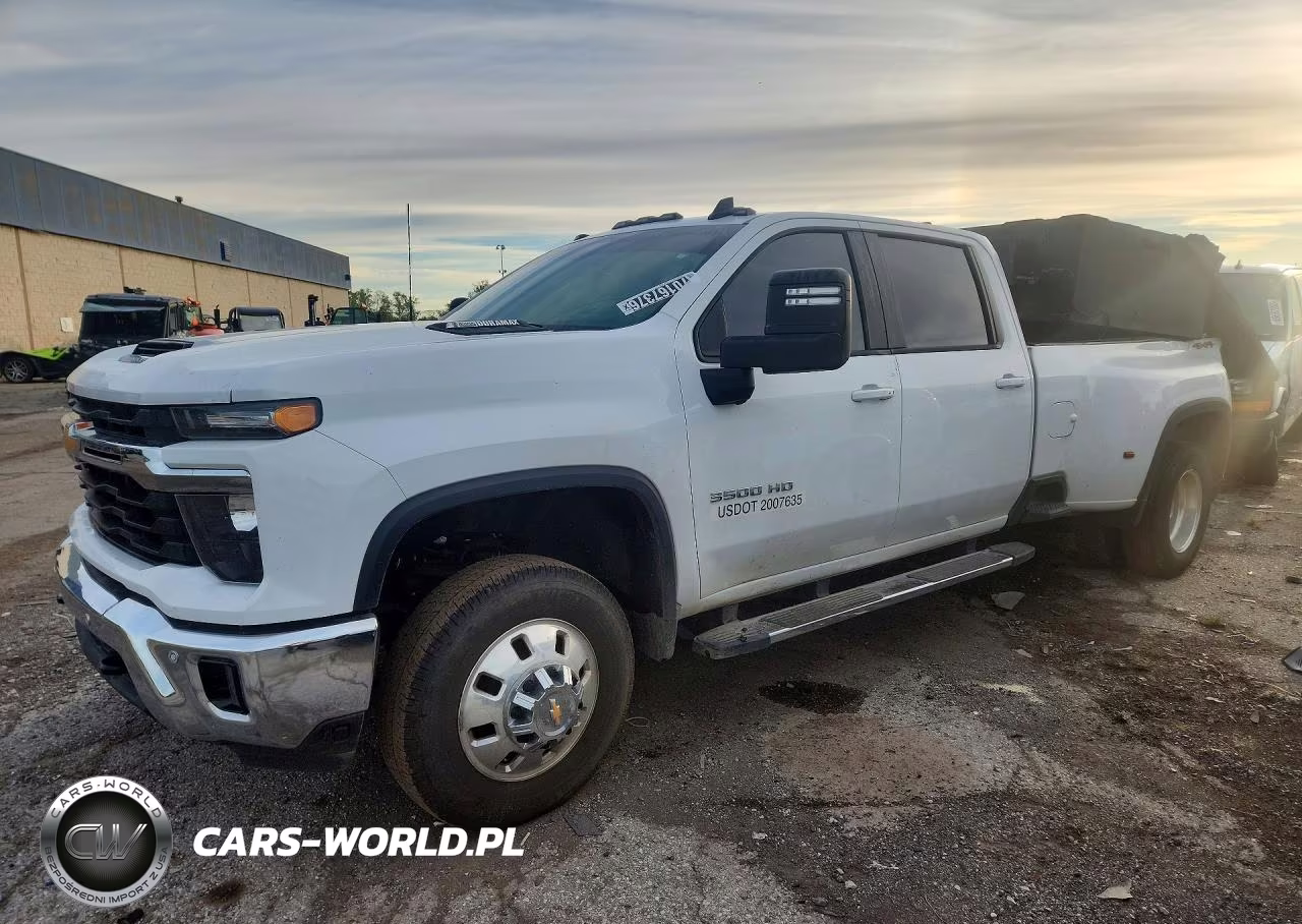 2025 Chevrolet Silverado K3500 Lt