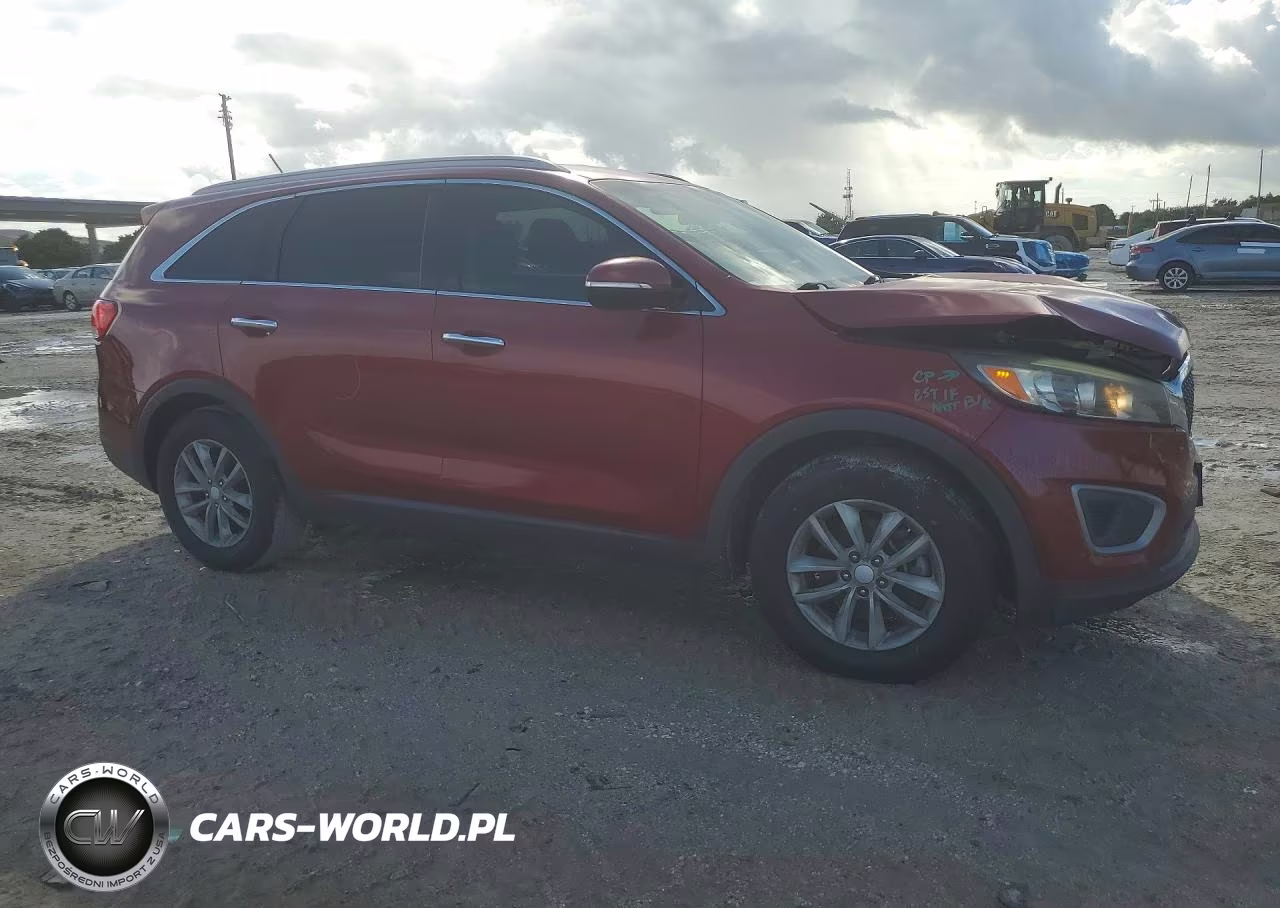2017 Kia Sorento Lx V6 VIN:5XYPG4A56HG213410 - 4