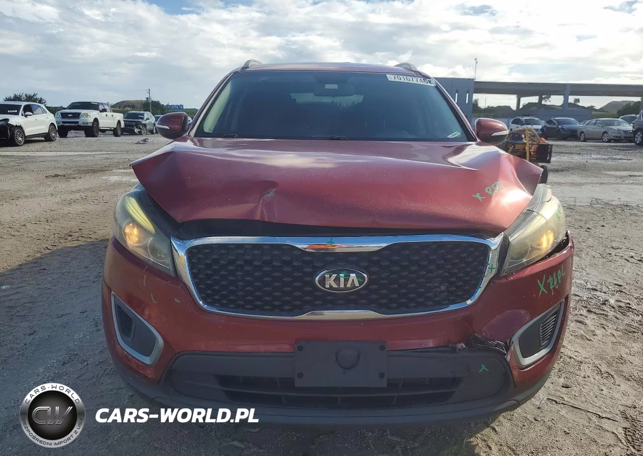 2017 Kia Sorento Lx V6 VIN:5XYPG4A56HG213410 - 5
