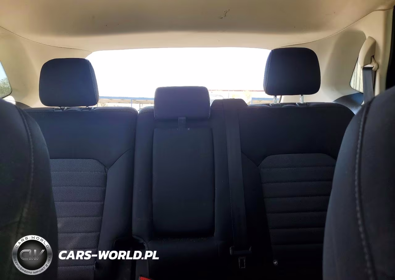 2016 Ford Edge Se VIN:2FMPK3G96GBC17748 - 10