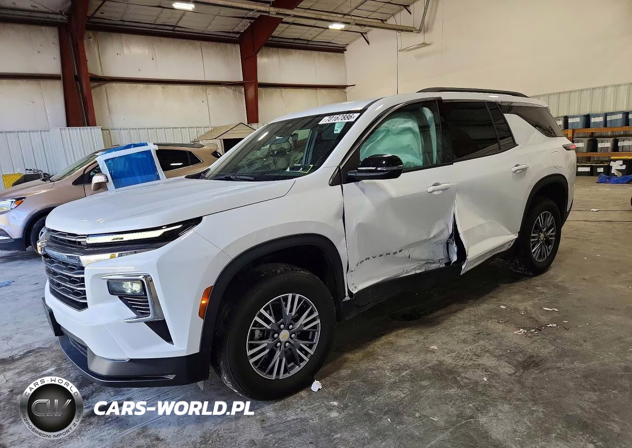 2025 Chevrolet Traverse Lt