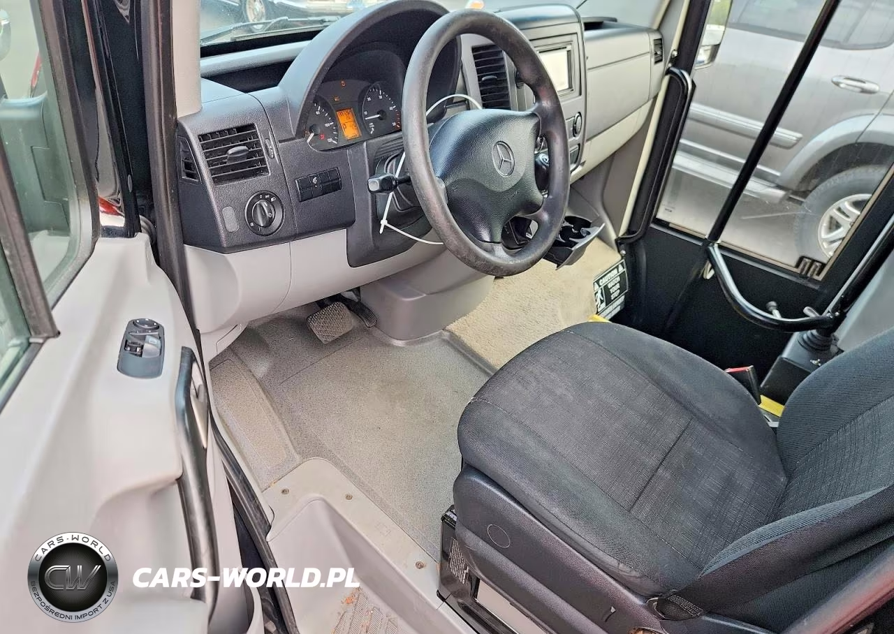 2014 Mercedes-Benz Sprinter 3500 VIN:WD3PF4CB0E5915579 - 8