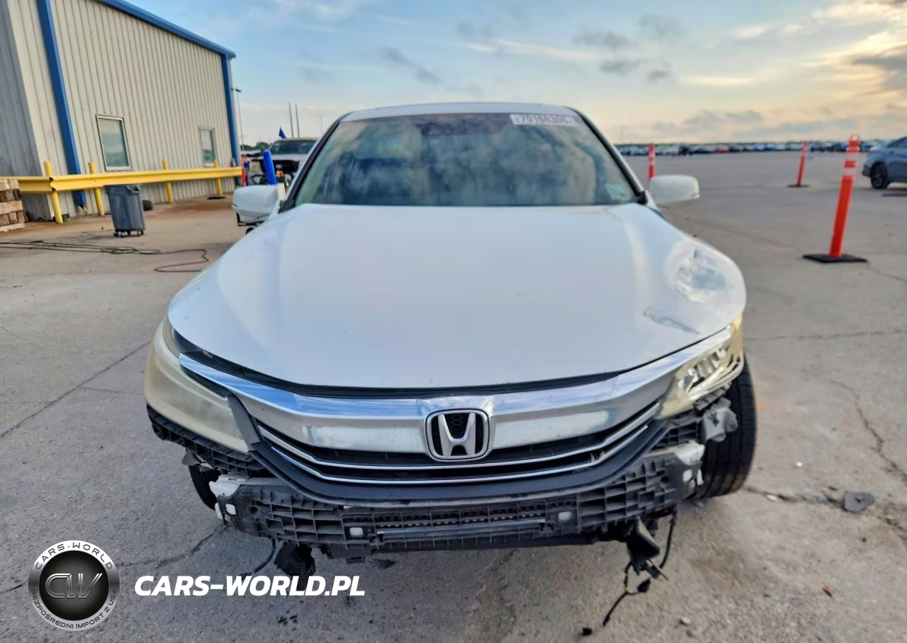 2016 Honda Accord Touring VIN:1HGCR3F96GA011598 - 5