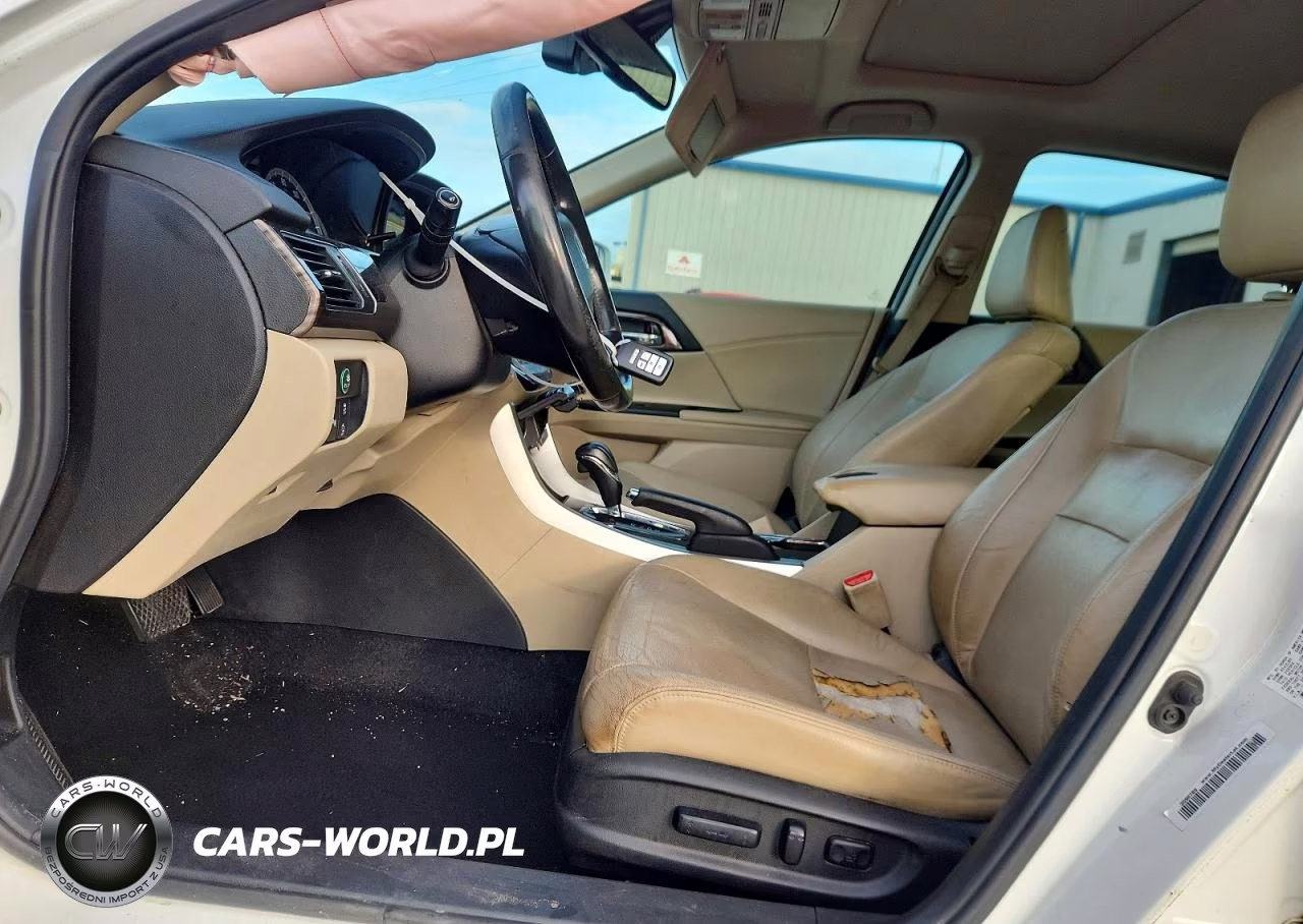 2016 Honda Accord Touring VIN:1HGCR3F96GA011598 - 7