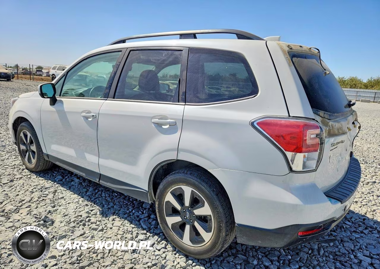 2018 Subaru Forester 2.5I Premium VIN:JF2SJAEC6JH593804 - 2