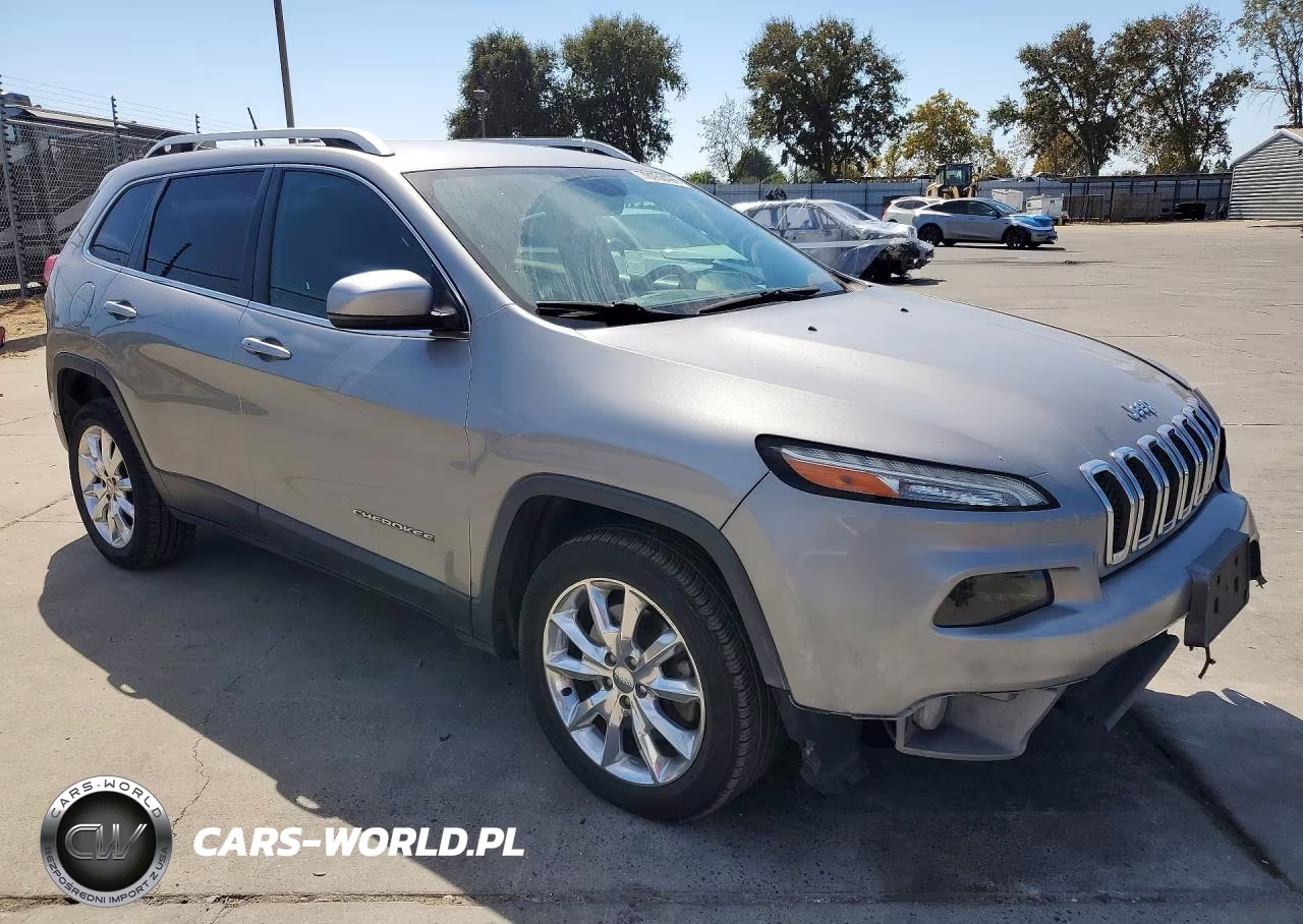 2015 Jeep Cherokee Limited VIN:1C4PJLDB4FW765842 - 4