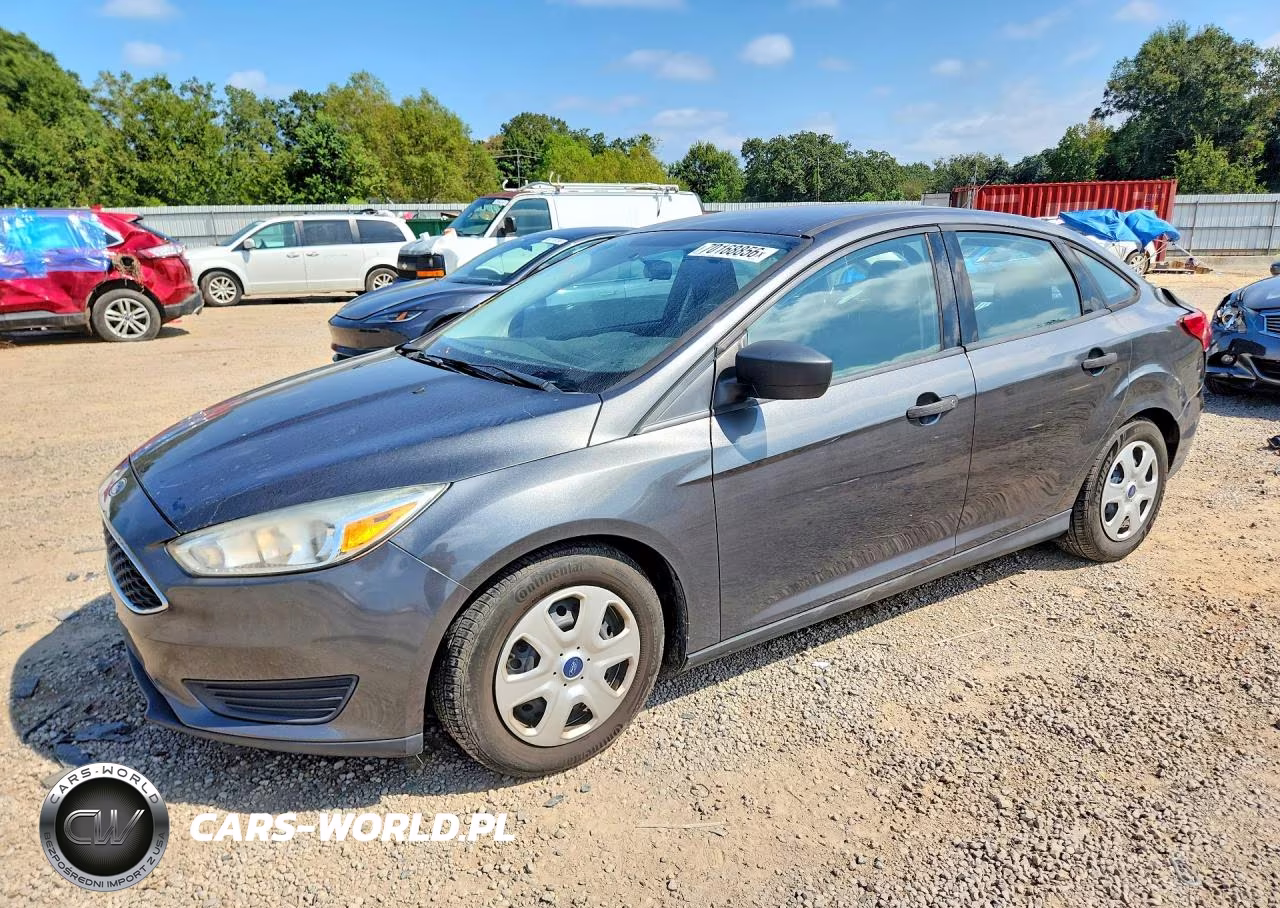 2016 Ford Focus S – zdjęcie 1 z 12