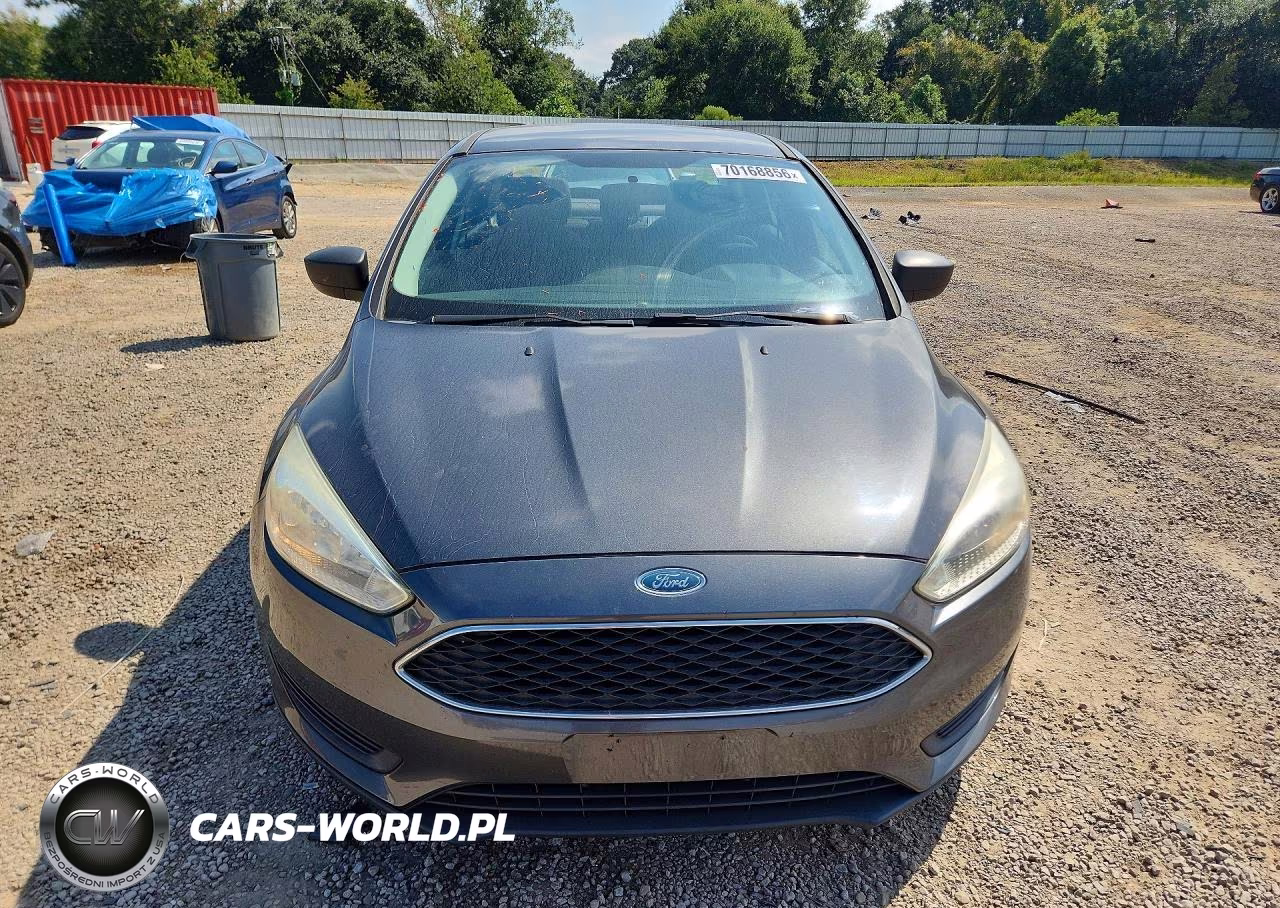 2016 Ford Focus S VIN:1FADP3E26GL356959 - 5