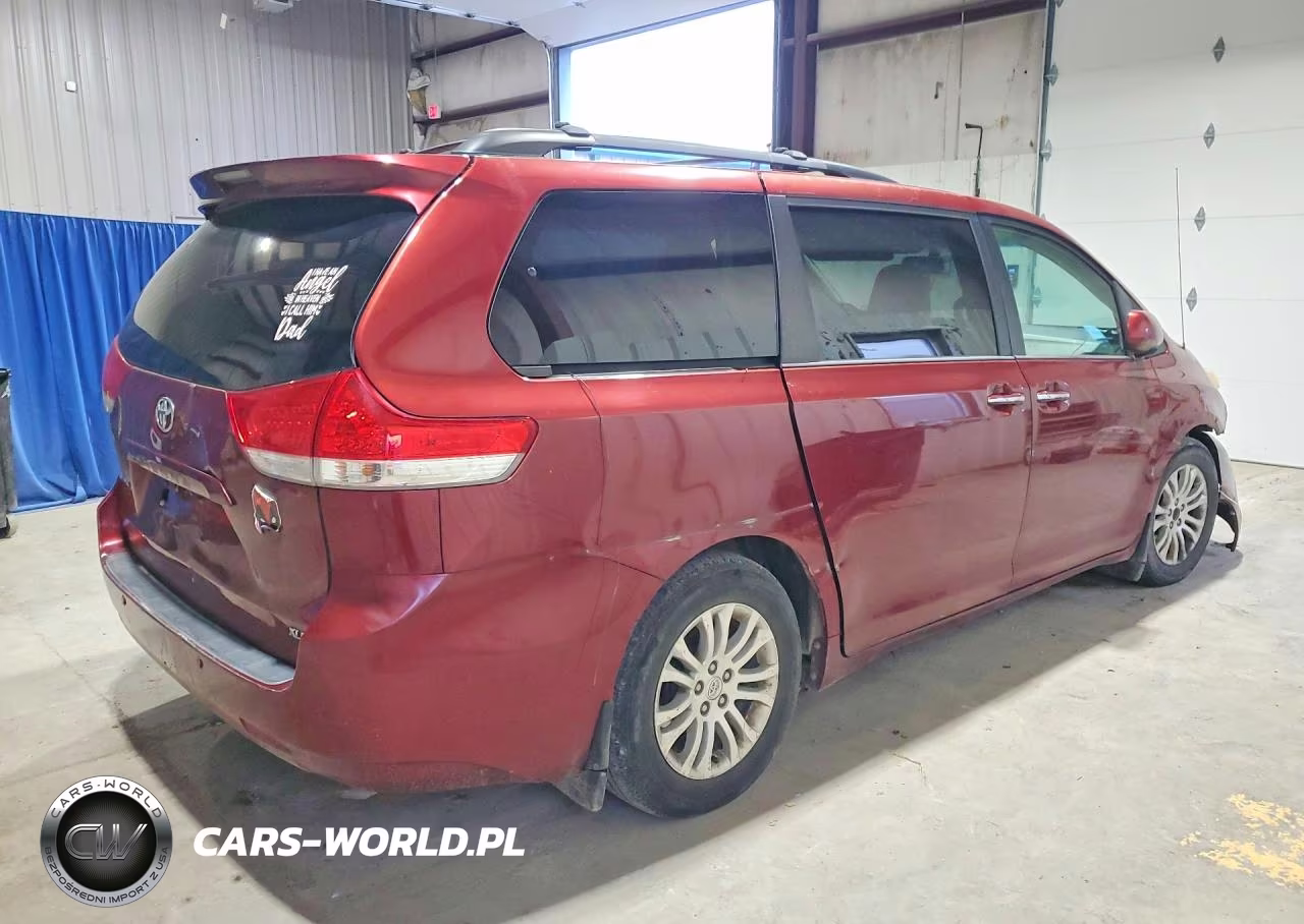 2014 Toyota Sienna Xle 8-Passenger VIN:5TDYK3DC2ES417255 - 3