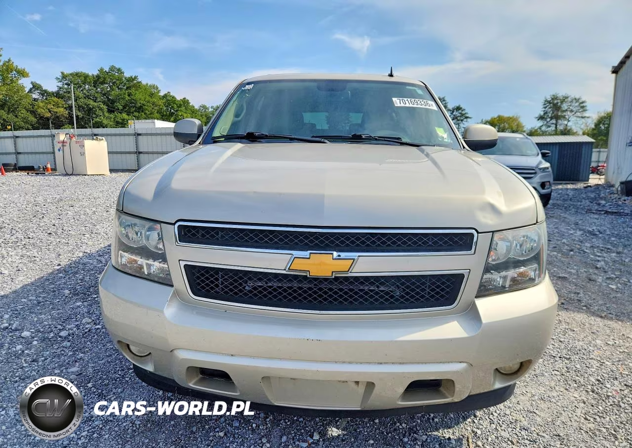 2014 Chevrolet Suburban C1500 Lt VIN:1GNSCJE02ER205361 - 5