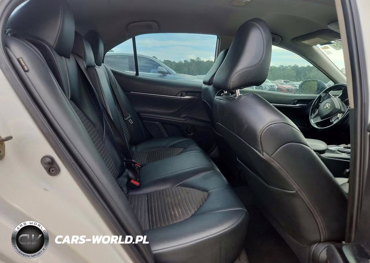 2020 Toyota Camry Se Nightshade VIN:4T1G11AKXLU315639 - 10