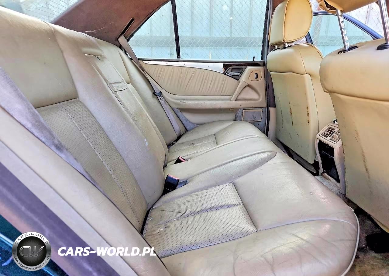 1996 Mercedes-Benz E 320 VIN:WDBJF55F2TJ019255 - 10