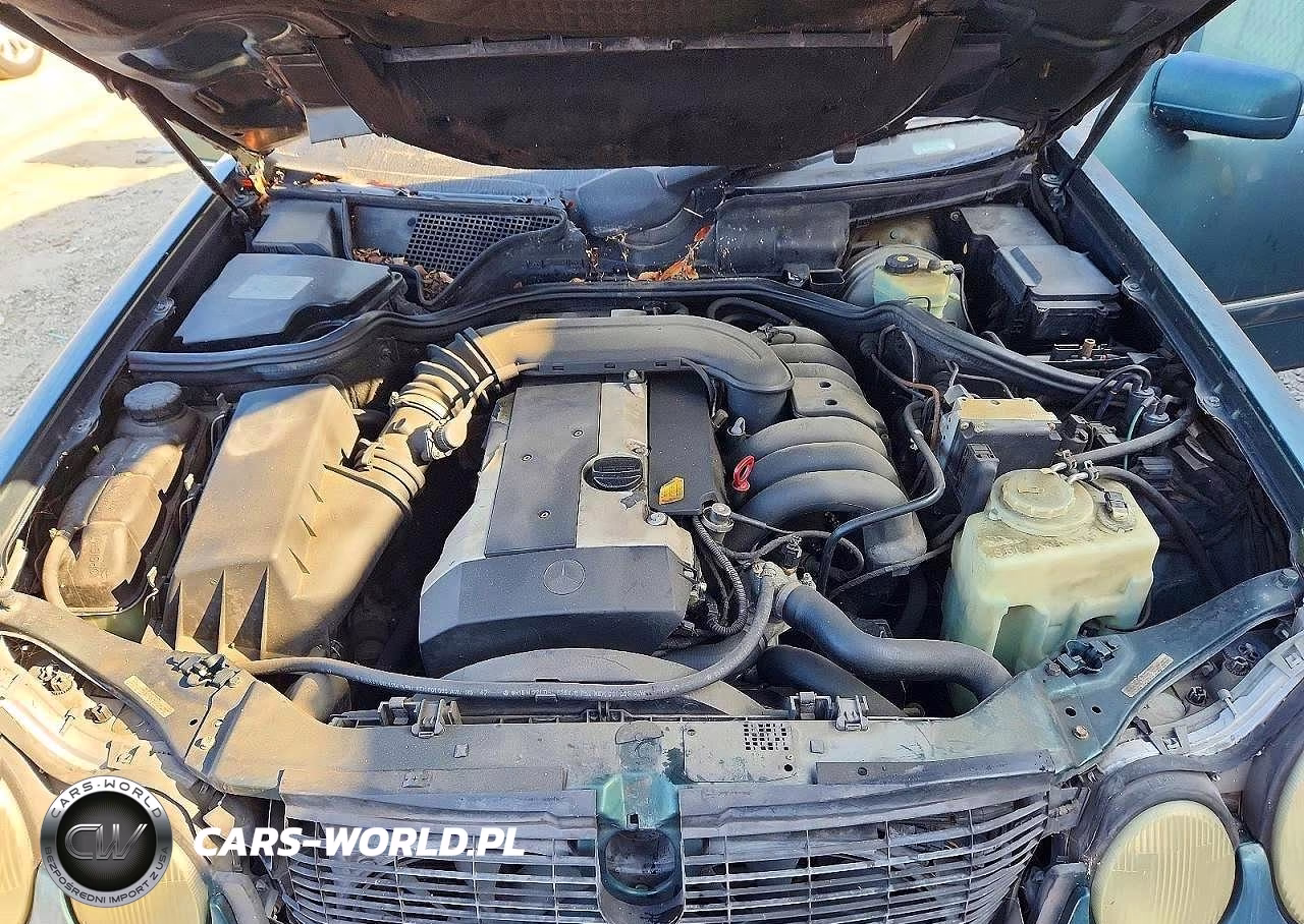 1996 Mercedes-Benz E 320 VIN:WDBJF55F2TJ019255 - 11