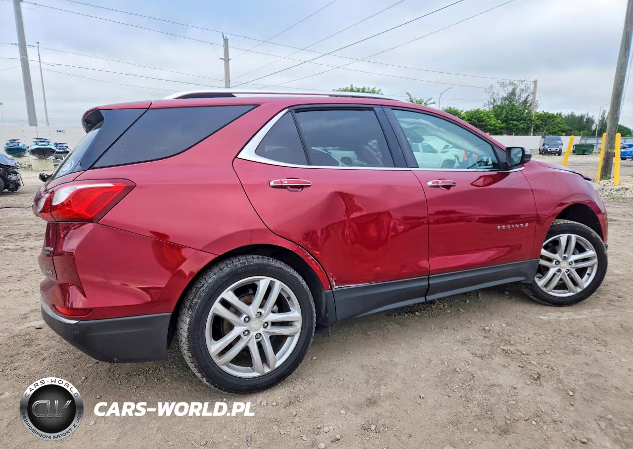 2018 Chevrolet Equinox Premier VIN:3GNAXMEV3JL107938 - 3