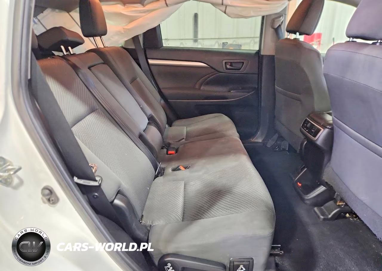 2019 Toyota Highlander Le VIN:5TDBZRFH0KS707986 - 11