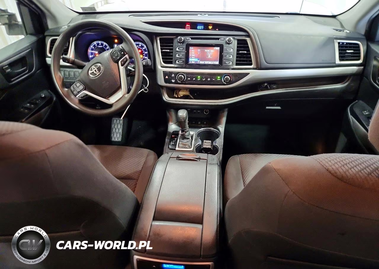 2019 Toyota Highlander Le VIN:5TDBZRFH0KS707986 - 8