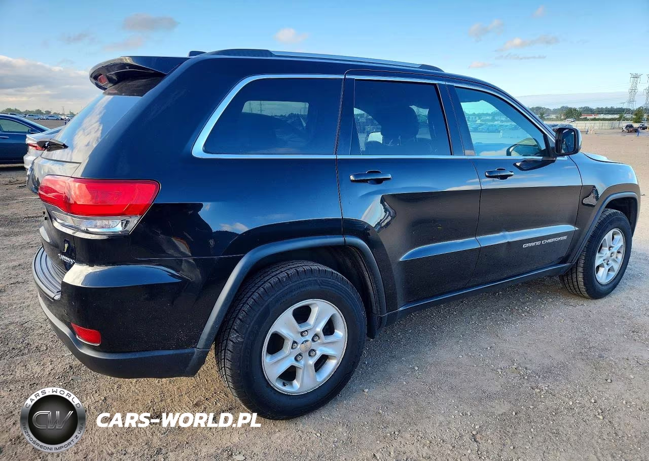 2016 Jeep Grand Cherokee Laredo VIN:1C4RJFAG2GC444475 - 3