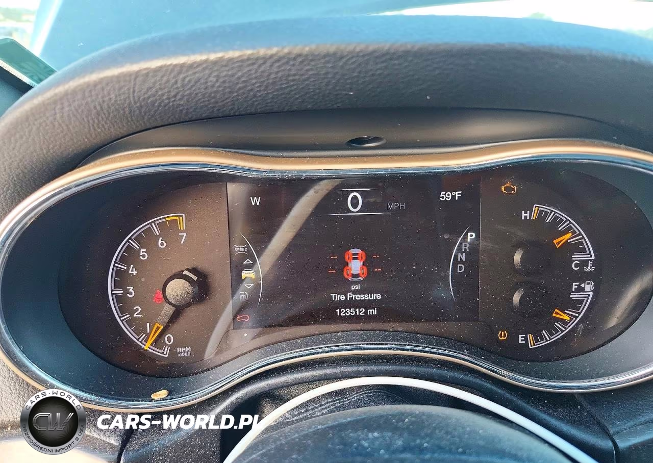 2016 Jeep Grand Cherokee Laredo VIN:1C4RJFAG2GC444475 - 9