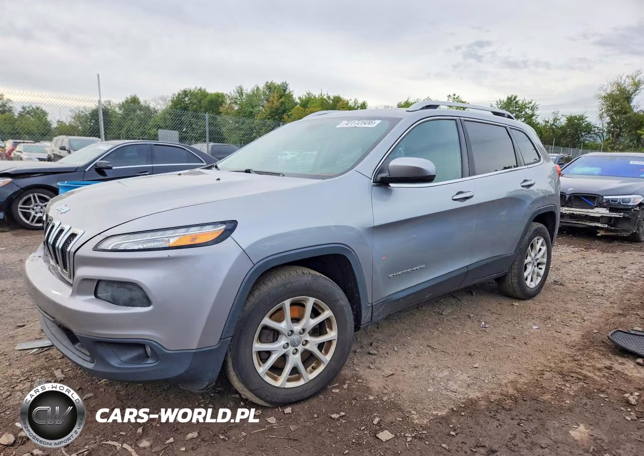 2016 Jeep Cherokee Latitude – zdjęcie 1 z 13