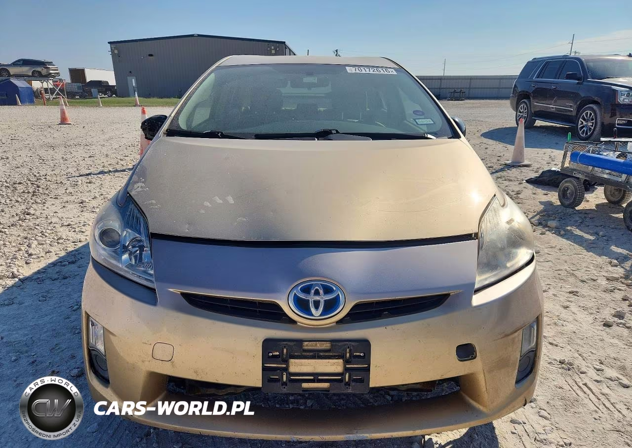 2011 Toyota Prius Two VIN:JTDKN3DUXB0280232 - 5