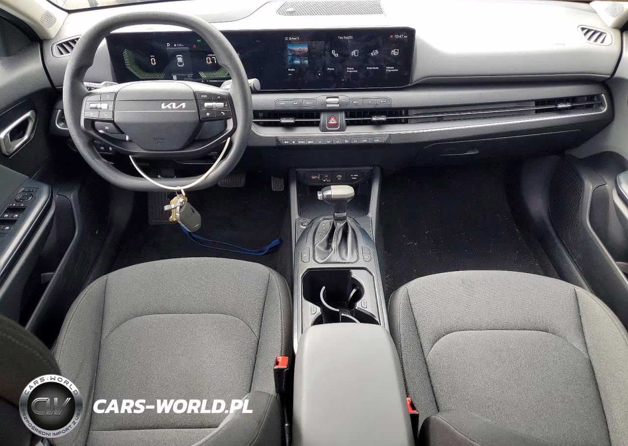2025 Kia K4 Lxs VIN:3KPFT4DE5SE117159 - 8
