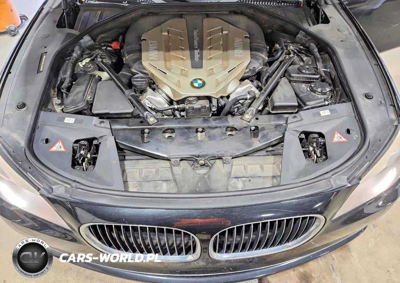 2011 BMW 750 Lxi VIN:WBAKC8C51BC433489 - 11