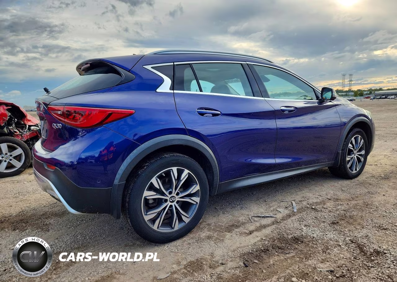 2017 Infiniti Qx30 Premium VIN:SJKCH5CR8HA021565 - 3