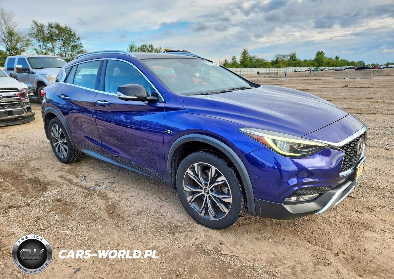 2017 Infiniti Qx30 Premium VIN:SJKCH5CR8HA021565 - 4