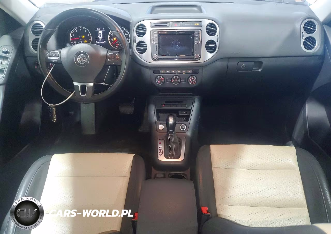 2016 Volkswagen Tiguan S VIN:WVGBV7AX4GW583822 - 8