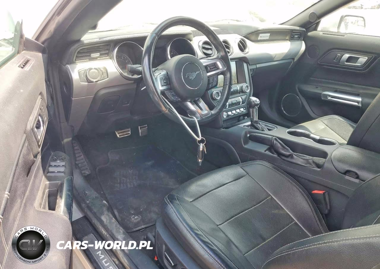 2018 Ford Mustang VIN:1FATP8UH0J5111617 - 8