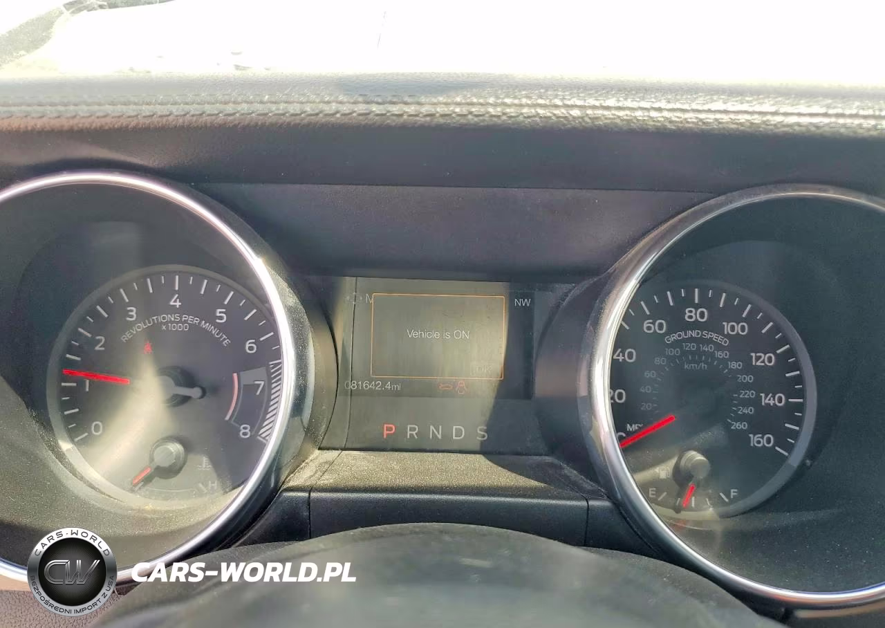 2018 Ford Mustang VIN:1FATP8UH0J5111617 - 9