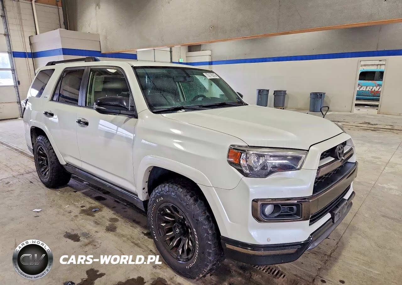 2019 Toyota 4Runner Limited Nightshade VIN:JTEBU5JR8K5688208 - 4