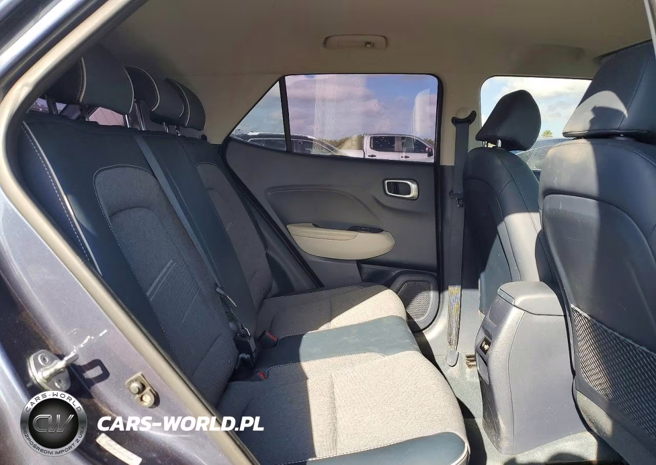 2024 Hyundai Venue Limited VIN:KMHRC8A34RU310658 - 11