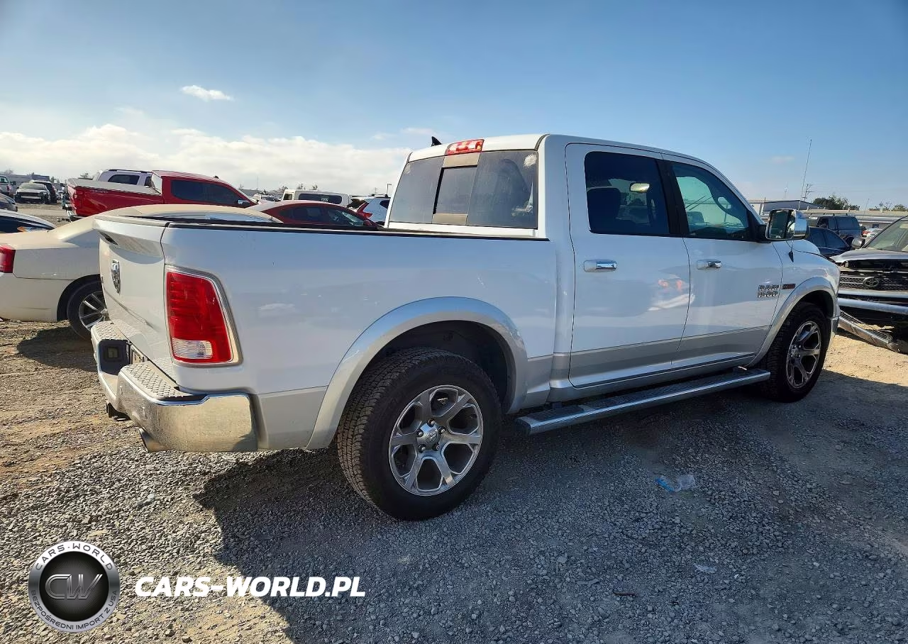 2016 Ram 1500 Laramie VIN:1C6RR6NMXGS362094 - 3