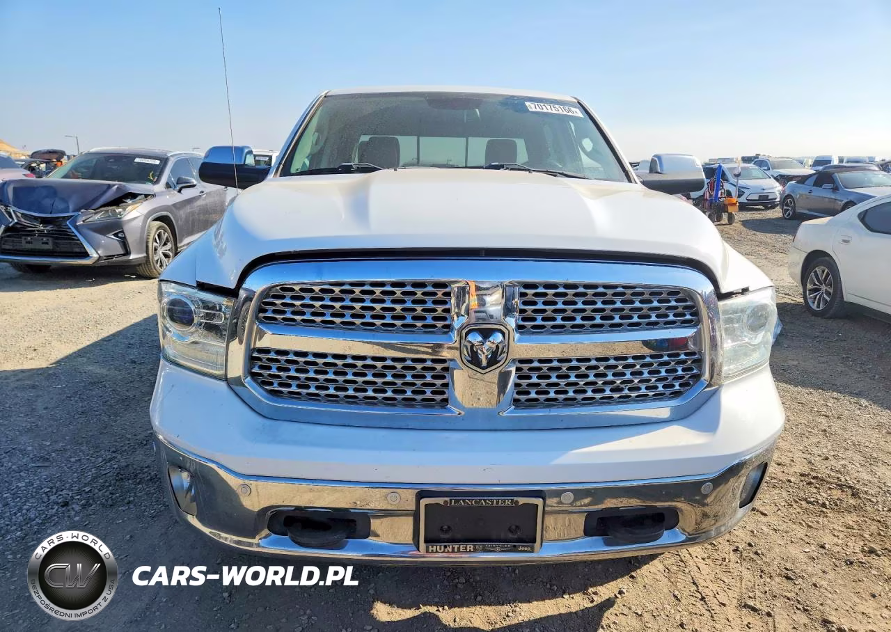 2016 Ram 1500 Laramie VIN:1C6RR6NMXGS362094 - 5