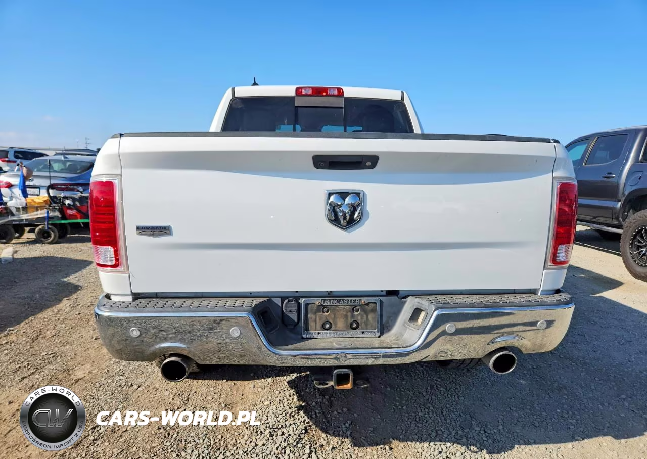 2016 Ram 1500 Laramie VIN:1C6RR6NMXGS362094 - 6
