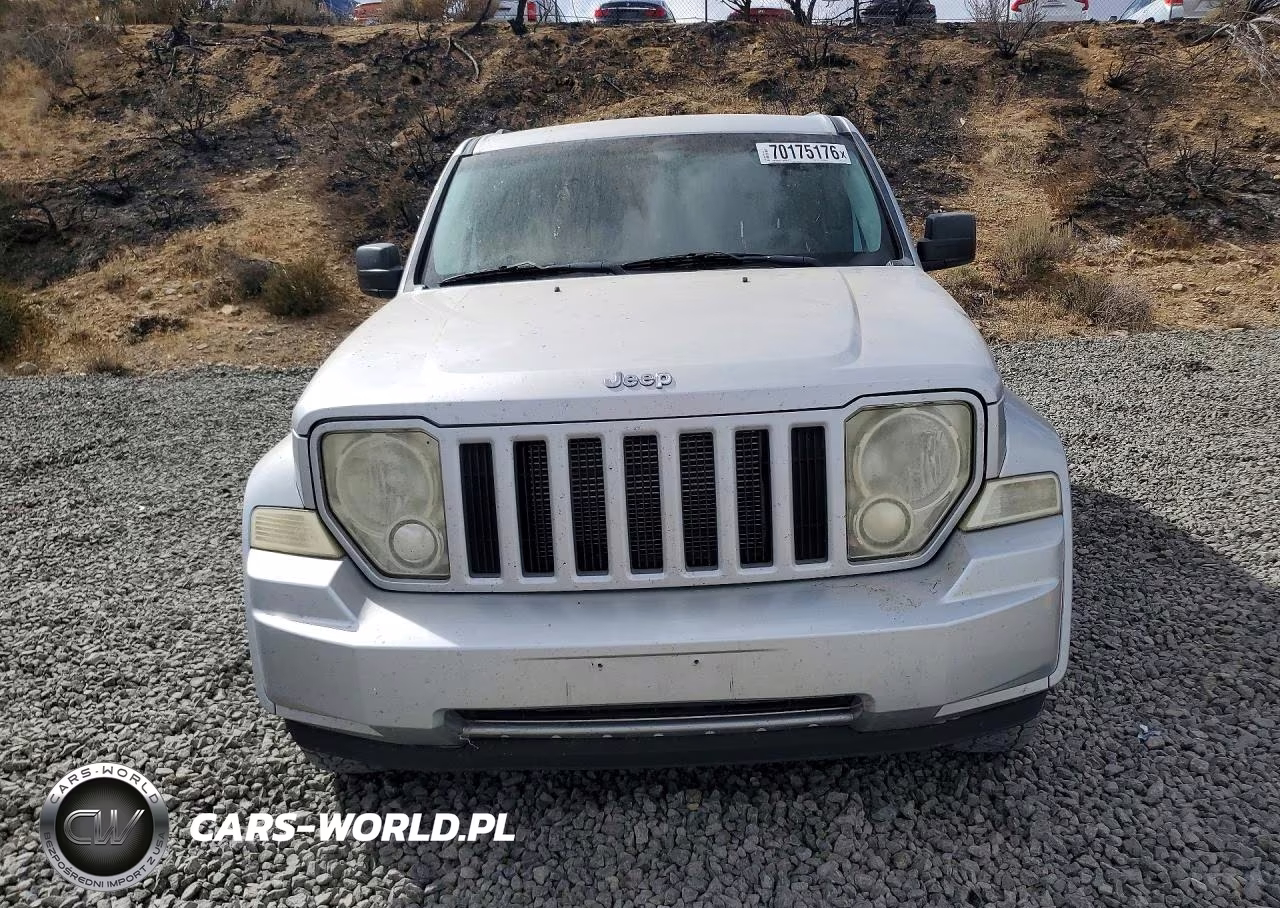 2012 Jeep Liberty Sport VIN:1C4PJMAK7CW209837 - 5