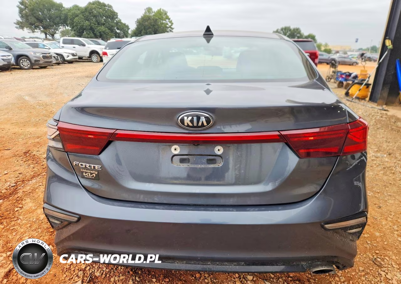 2021 Kia Forte Lxs VIN:3KPF24AD6ME371528 - 6