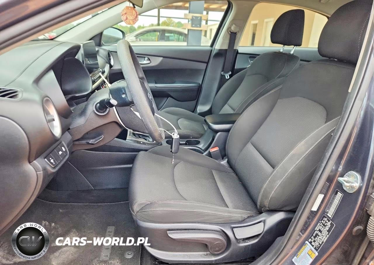 2021 Kia Forte Lxs VIN:3KPF24AD6ME371528 - 7