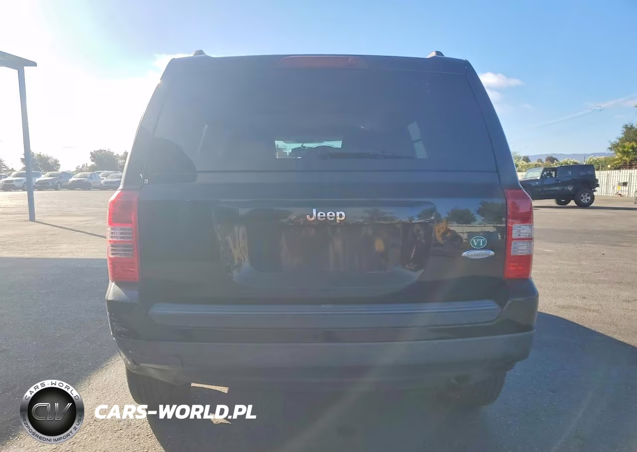 2017 Jeep Patriot Latitude VIN:1C4NJPFAXHD117309 - 6