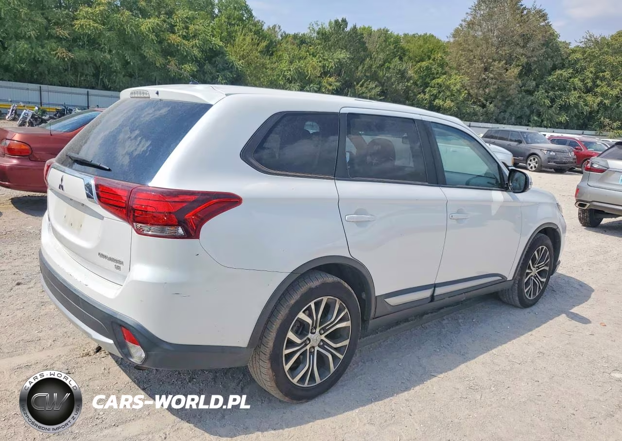2016 Mitsubishi Outlander Se VIN:JA4AD3A32GZ002562 - 3
