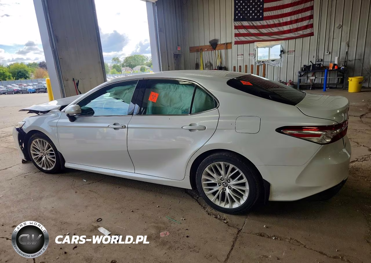 2018 Toyota Camry Xle VIN:4T1B11HK4JU046406 - 2