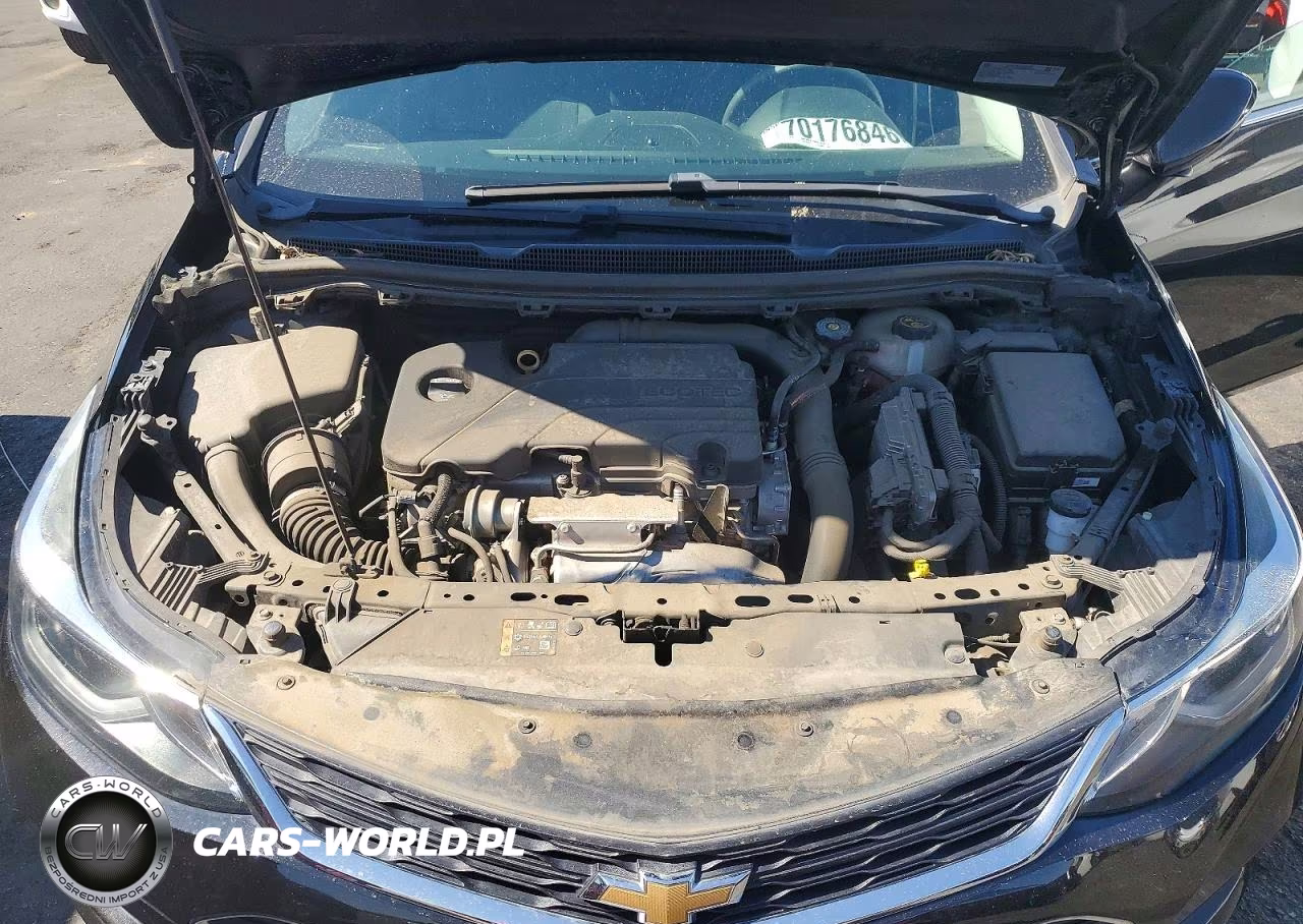 2018 Chevrolet Cruze Lt VIN:1G1BE5SM7J7179419 - 11