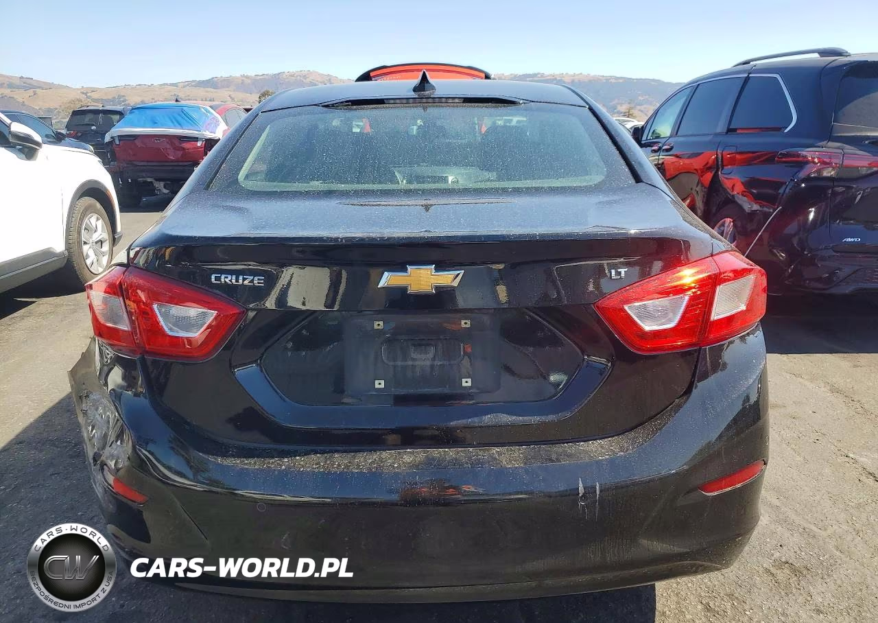 2018 Chevrolet Cruze Lt VIN:1G1BE5SM7J7179419 - 6