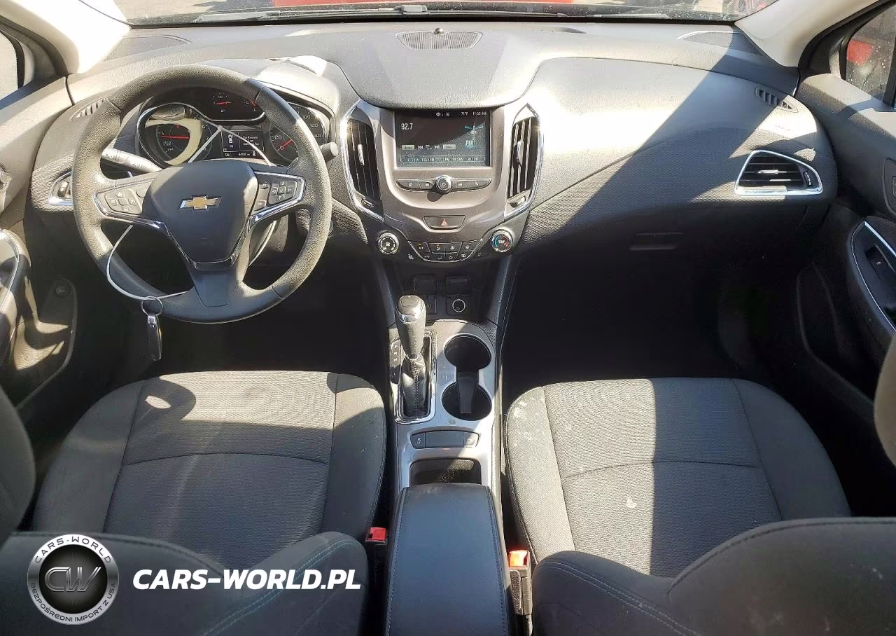 2018 Chevrolet Cruze Lt VIN:1G1BE5SM7J7179419 - 8