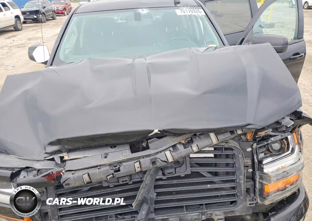 2018 Chevrolet Silverado K1500 Lt VIN:3GCUKREC7JG635071 - 11
